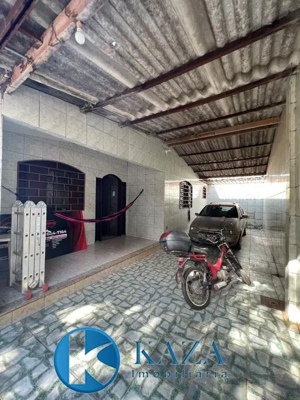 Você está procurando uma casa em área comercial no Jardim Céu Azul? Bem localiza...