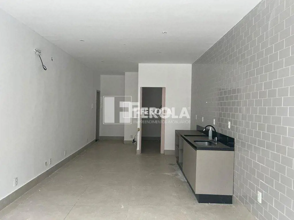 FEROLA EMPREENDIMENTOS IMOBILIÁRIOS ESPECIALISTAS NO SUDOESTE VENDE: LOJA TÉRREA...