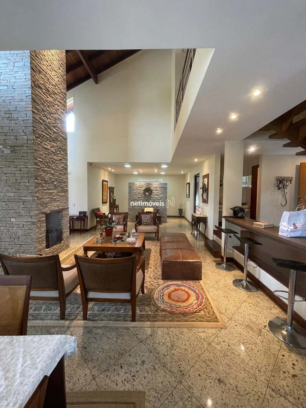 COD SAN 1003437Excelente casa em condomínio fechado, com todos os lotes construí...