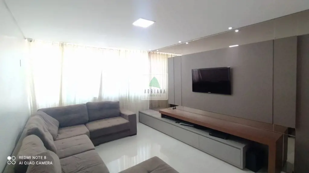 3 quartos sendo 1 suíte, sala de estar , sala de jantar, banho social , lavabo, ...