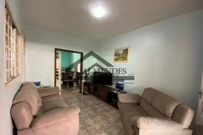 AJ MENDES IMOBILIÁRIA VENDE EXCELENTE CASA NO SETOR TRADICIONAL DE PLANALTINA DF...