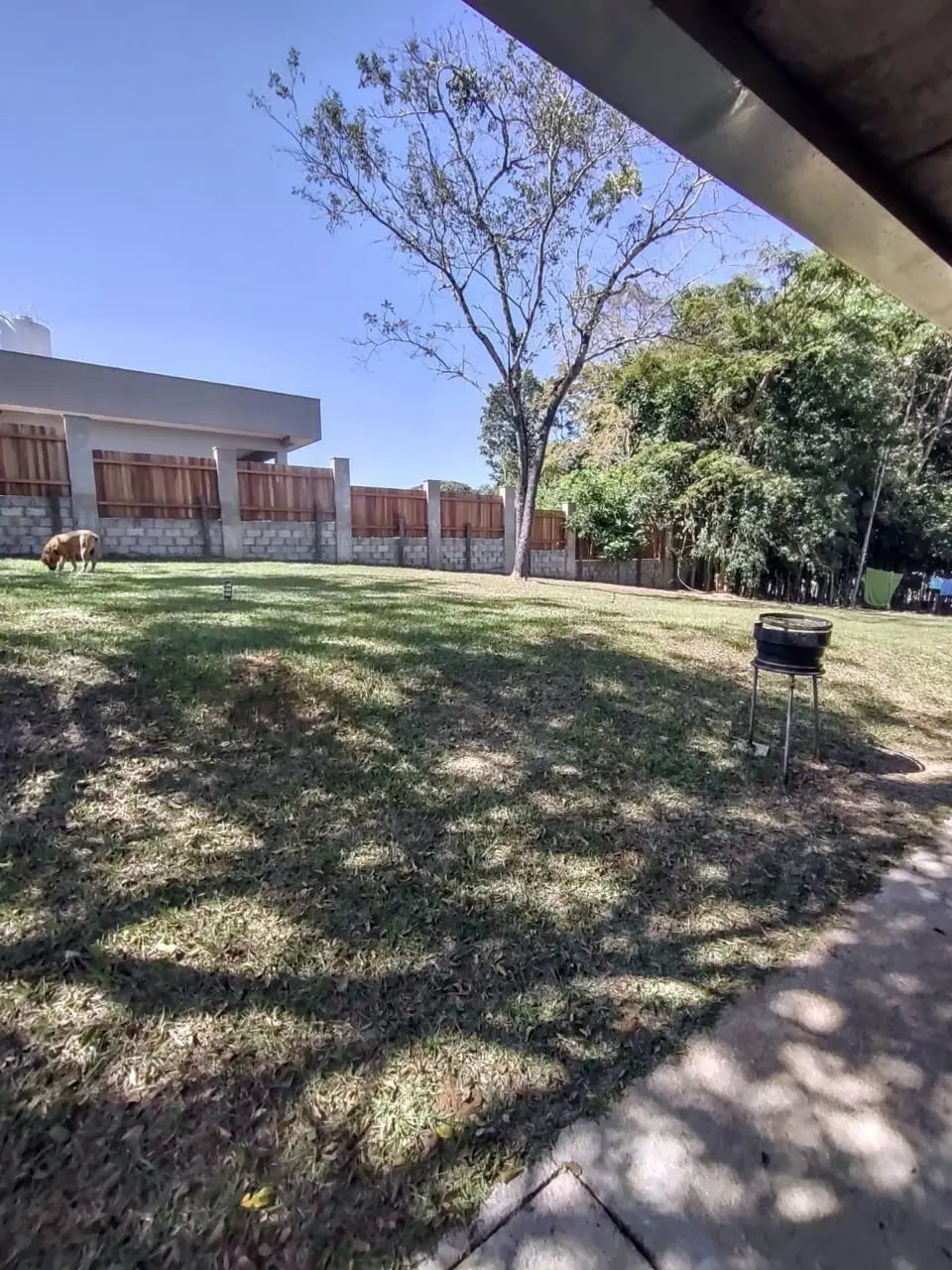 Chácara 1200m² área total ,com 250m² área construída .Condomínio fechado chácara...