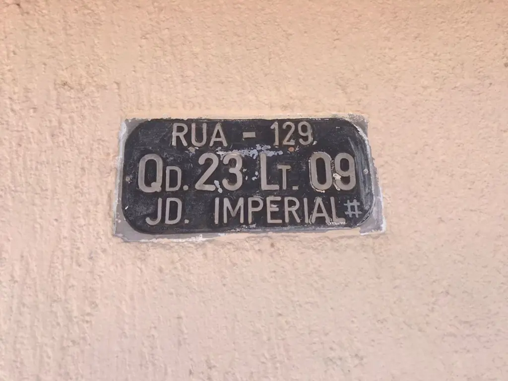 Casa a venda Jardim Imperial-TrindadeCasa 3 quartos. Área de churrasco.Piscina c...