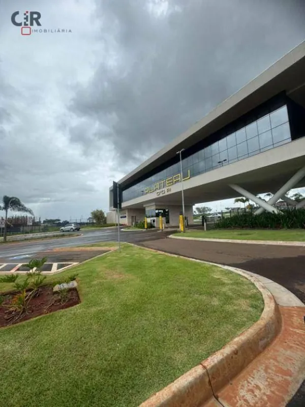 LOTE NO PLATEAU D OR UNIQUE à venda, com 729,00 m², uma configuração estratégica...