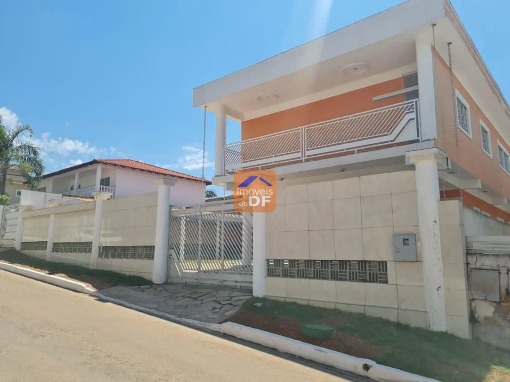 IMÓVEIS DO DF DISPONIBILIZA PARA VENDA:LINDO SOBRADO NA VEREDA DA CRUZ- 4 SUÍTES...
