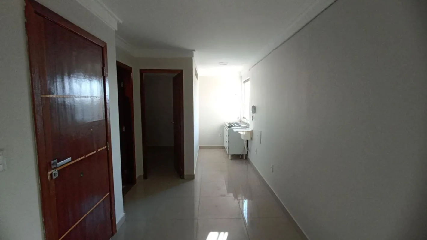 C?d. 00419.016Ed. MarinaExcelente apartamento no 4? andar, todo no porcelanato, ...