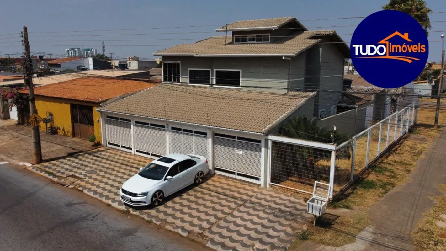 SOBRADO À VENDA SETOR SUL, QUADRA 04 GAMA/DFExcelente sobrado reformado, moderno...