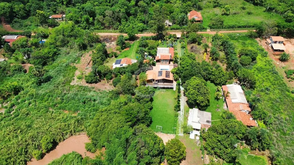 Esta chácara de lazer é perfeita para reuniões familiares e fins de semana relax...