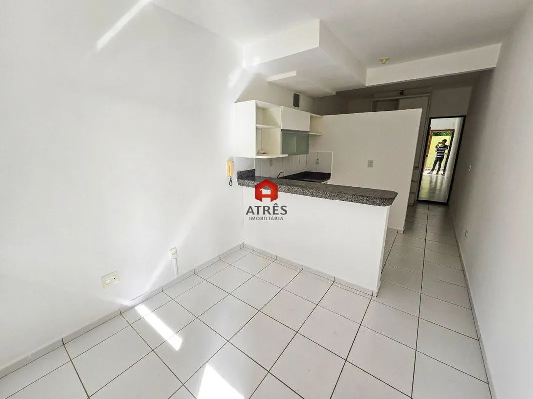 Localizada no Setor Nova Suíça com aproximadamente 25m² composta de: 1 suíte com...