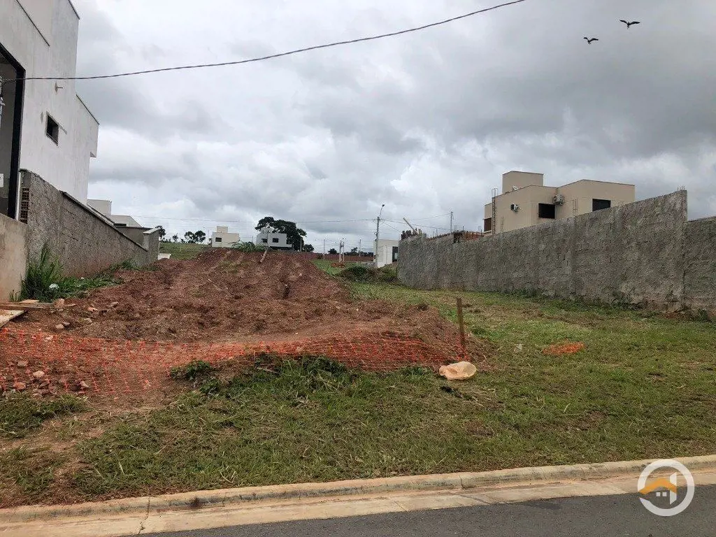 Lote – Jardins Porto - Goiânia GO Área do terreno: 322,78 m²Ágio R$ 248.600,00Sa...