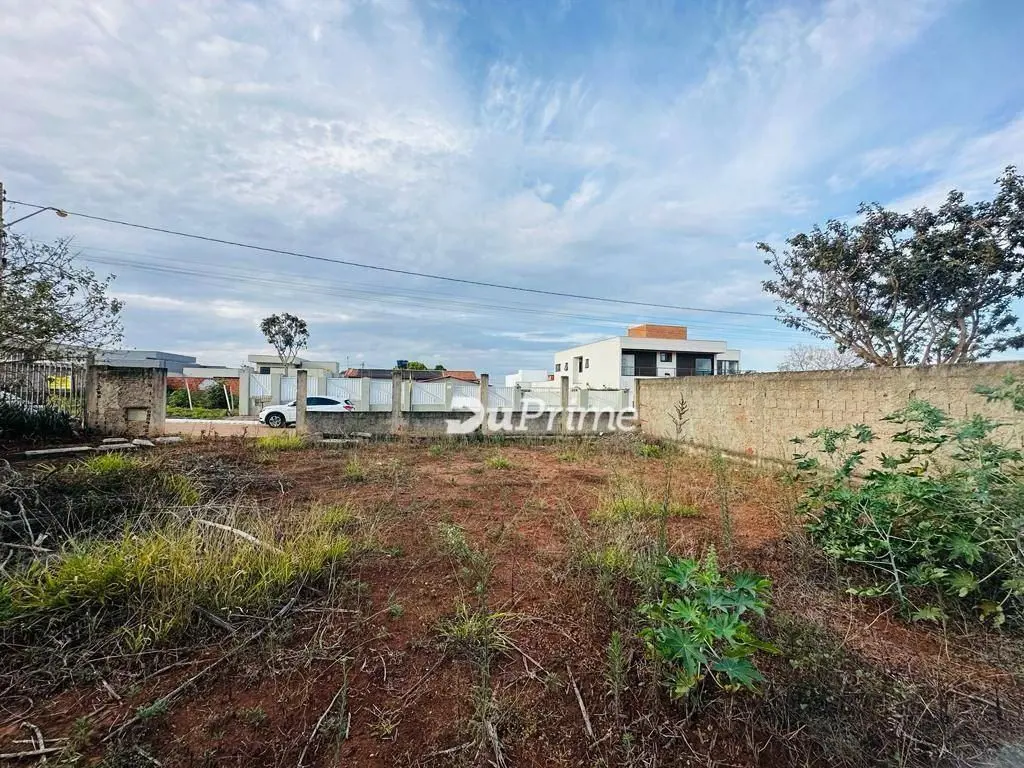 DUPRIME IMOBILIARIA VENDE - OPORTUNIDADE LOTE - Condomínio Estância Quintas da A...