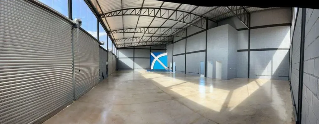 Imobiliária Brasília aluga excelente galpão em Planaltina de Goiás no Jardim Paq...