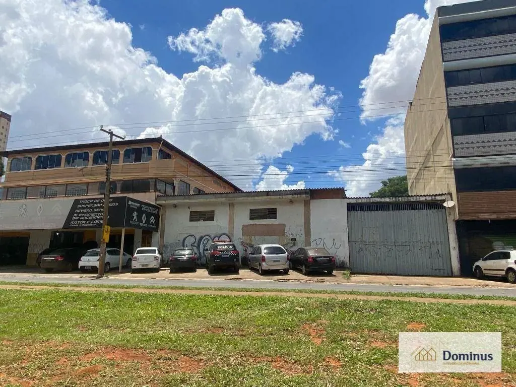 DOMINUS IMOVEIS VENDE: SAMAMBAIA NORTE (Avenida Principal) QN 410, CONJUNTO E - ...