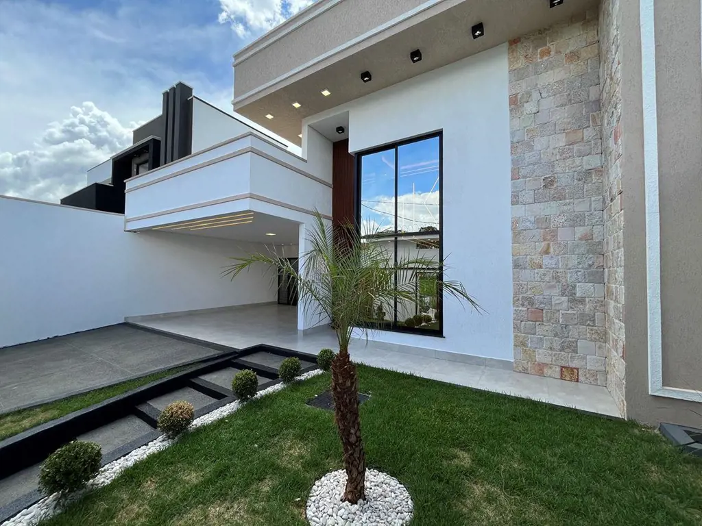 SETOR TRÊS MARIAS - Goiânia Área do Terreno: 360m²Área Construída: 198,5m²Lindo ...