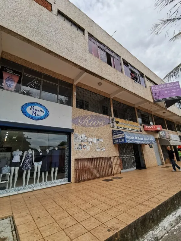 RIOS IMÓVEIS ALUGA EXCELENTE SALA/KIT NA AVENIDA CENTRAL LOTE 227 SALA 204 ED CA...