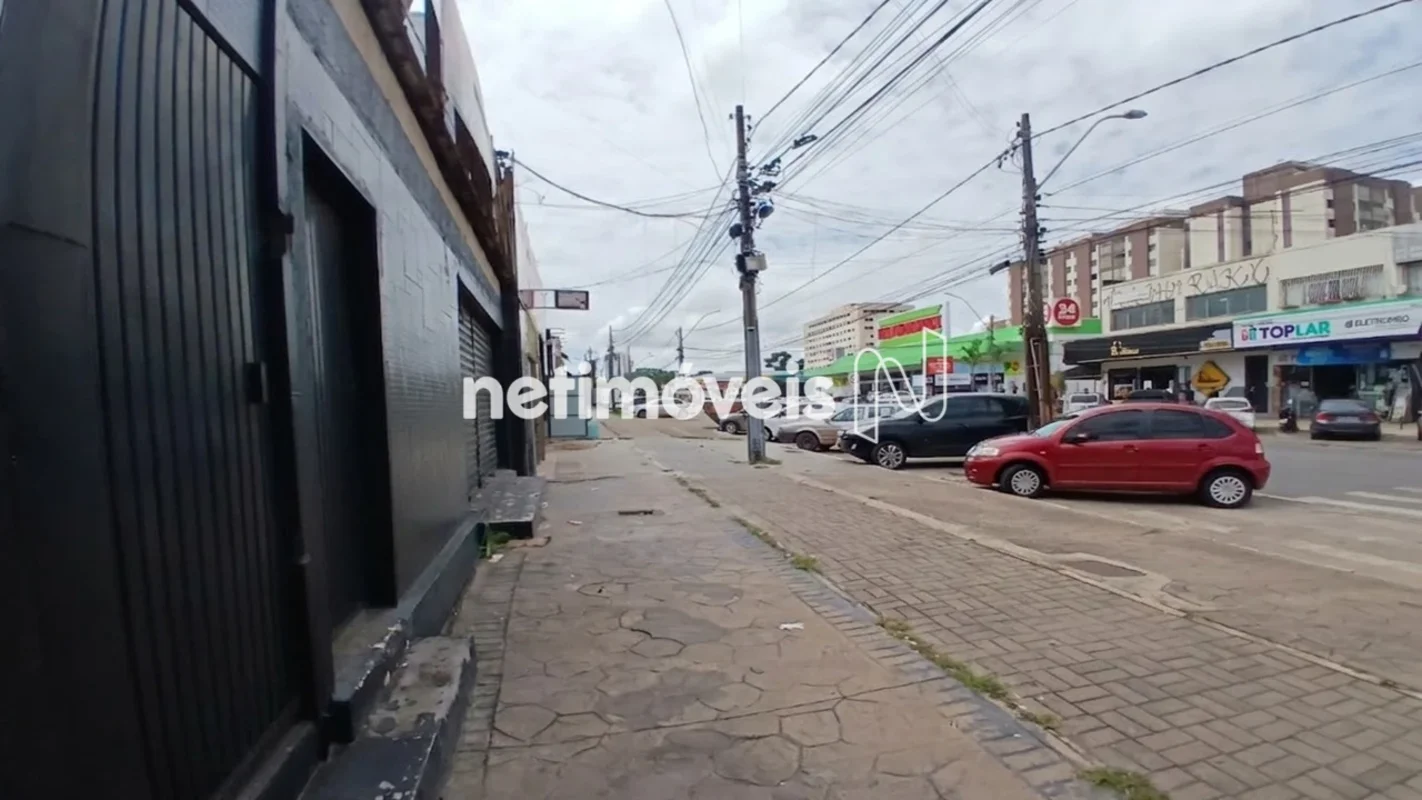 06 MESES DE CARÊNCIA!Loja térrea em vão livre, com 02 banheiros.Seguro incêndio:...