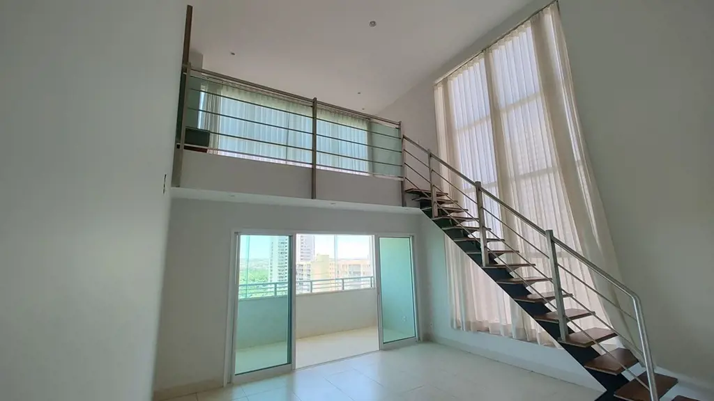 Condomínio SupremoSétimo andar Apartamento de quatro quartos, sendo duas suítes ...