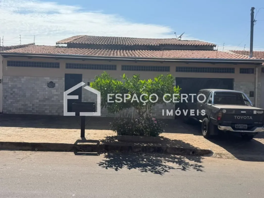 Excelente casa à venda no Parque Real em Aparecida de Goiânia, com 03 quartos se...