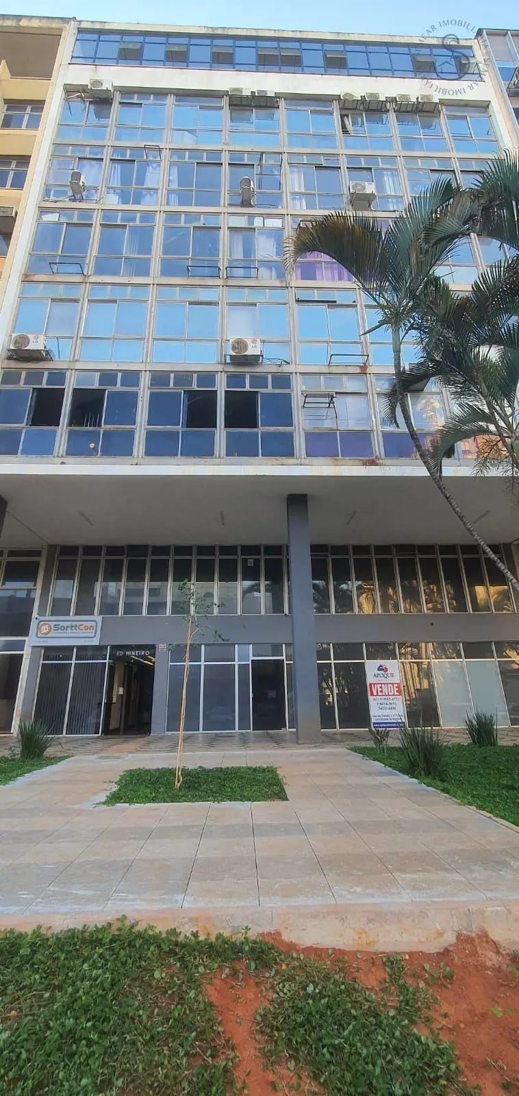 Grande oportunidade para locação, temos uma excelente sala com 32m² e banheiro, ...