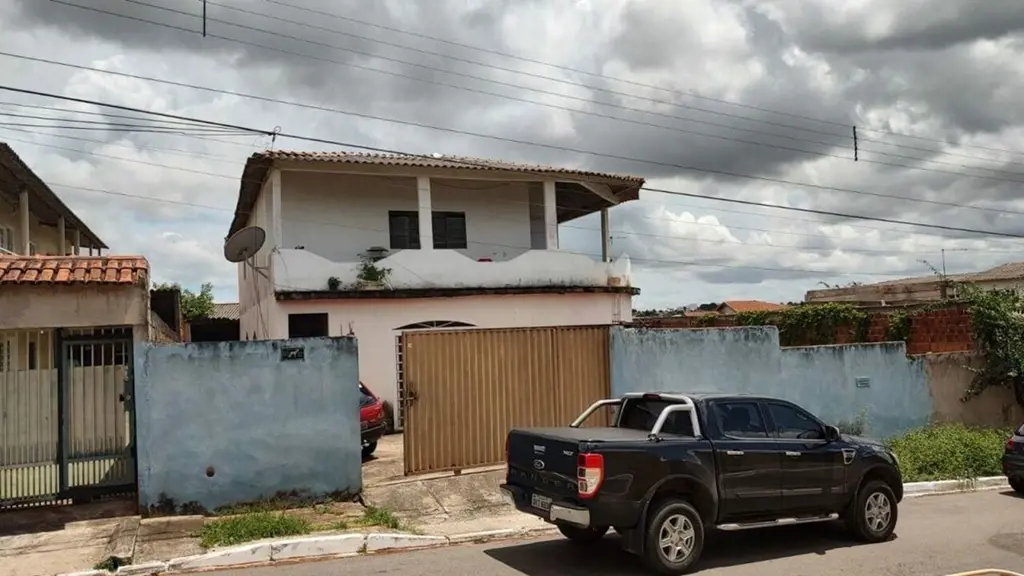 Excelente sobrado em Vicente Pires na Colônia Agrícola Samambaia;Localização pri...