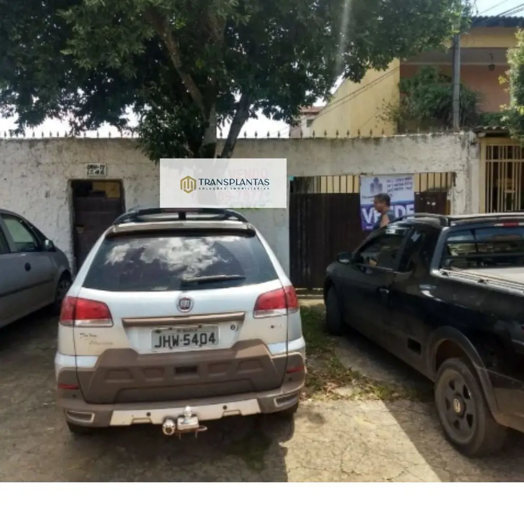 Vende-se lote em excelente localização em Taguatinga Norte. Possui no lote 03 ca...