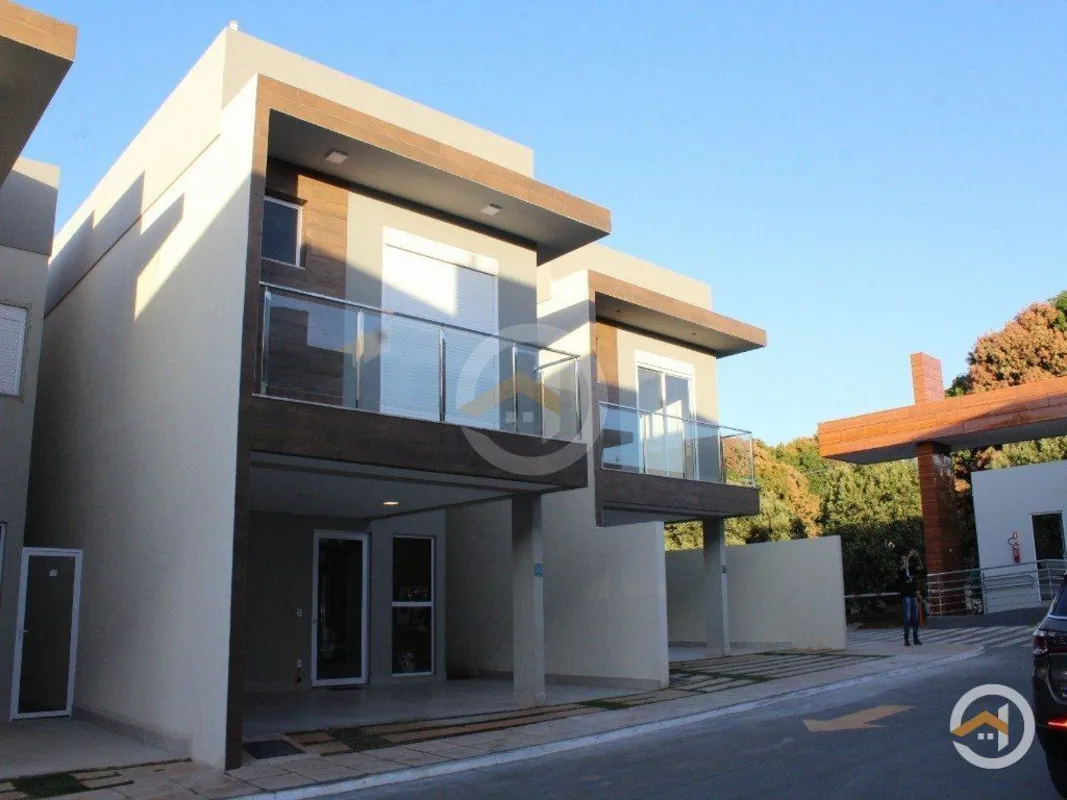 Sobrado de condominio fechado no Jardim Atlantico. 4 suites, escritorio, nao gem...