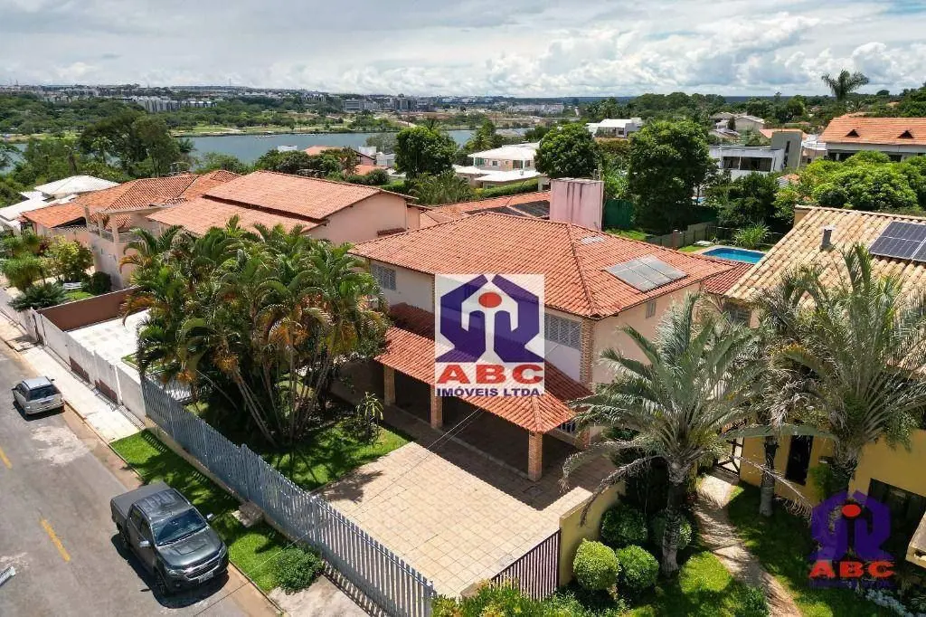 SHIN QL 02 Conjunto 11 - Lago NorteCasa extremamente aconchegante na melhor quad...