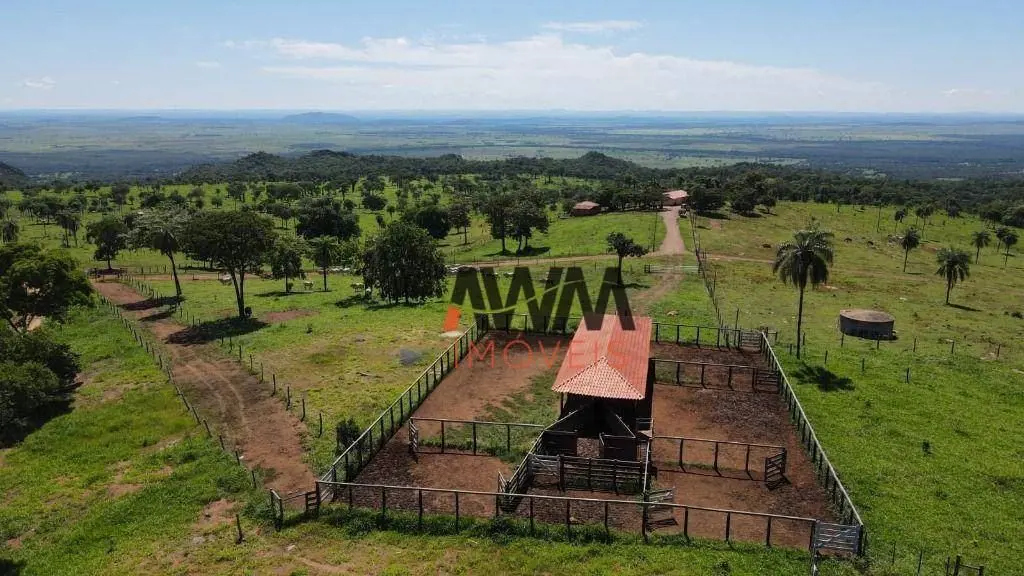 Cod: FA0298Fazenda na Região de Nova Roma GOApenas 3,5 Km da Cidade.170 Alqueire...