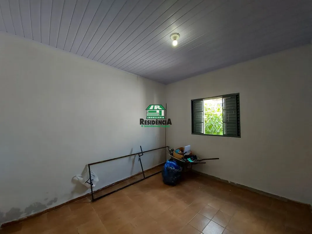 Casa contendo:- 03 quartos sendo 01 suíte,-Sala ampla, -Cozinha ampla, -Área de ...