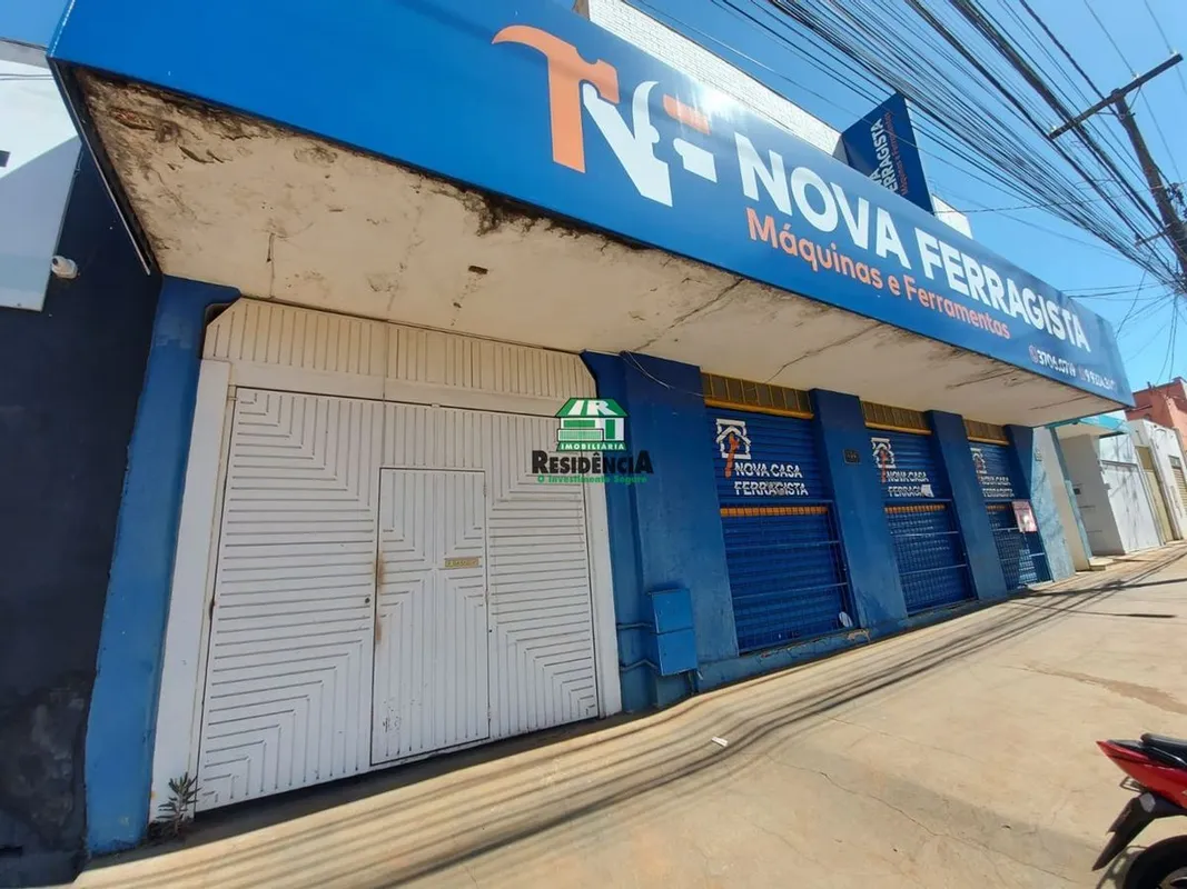 Galpão comercial contendo:-300m².-Conta com estrutura completa. -Excelente local...