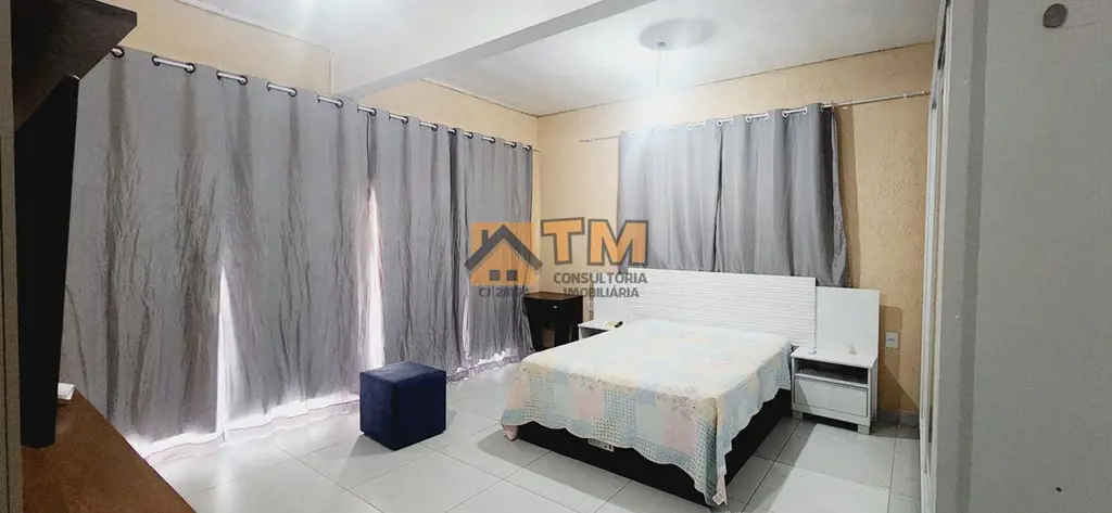 TM CONSULTORIA IMOBILIÁRIA.VENDE;EXCELENTE SOBRADO, COM 3 QUARTOS, SUITES, BEM L...