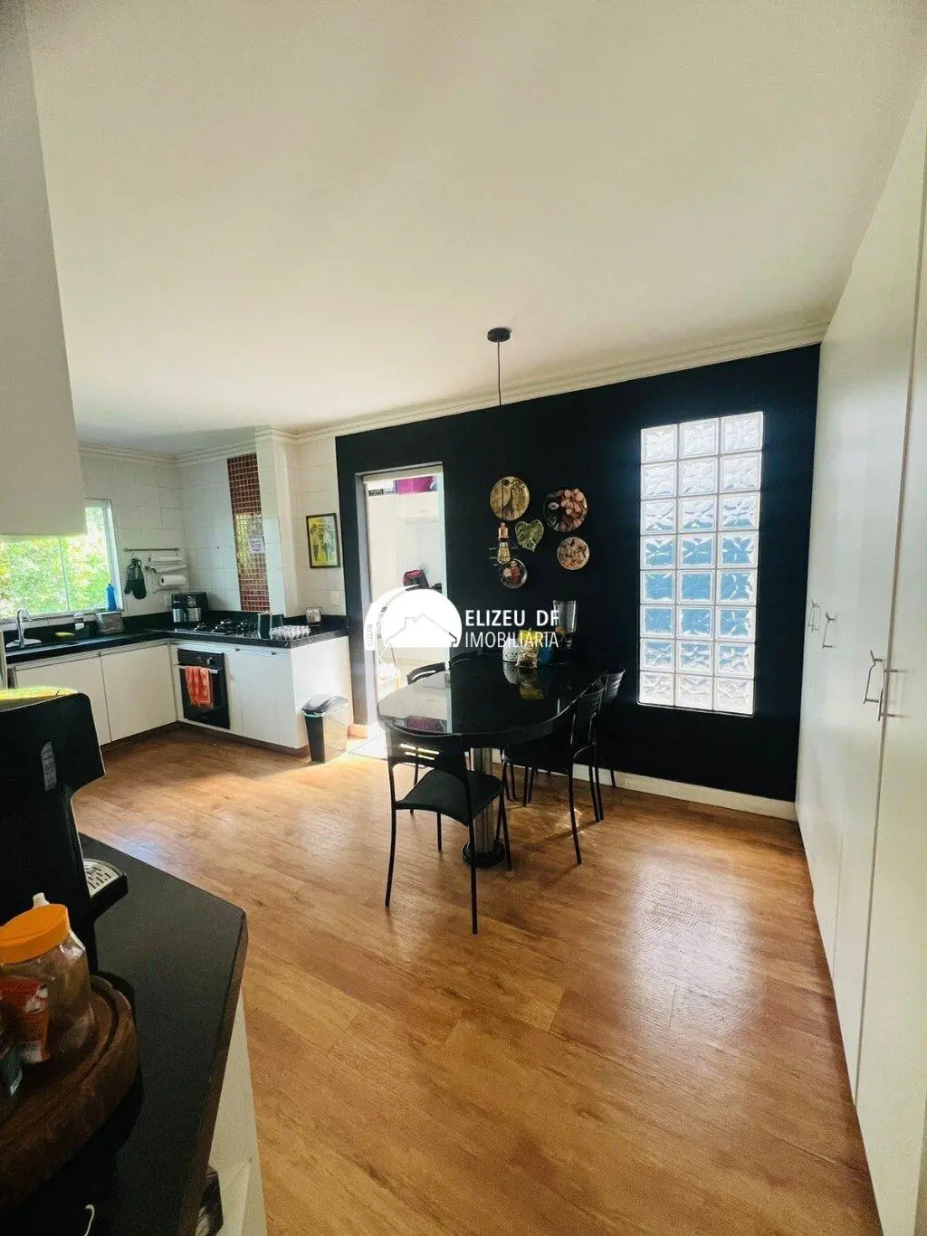 Excelente casa toda planejada localizada no Bernado sayão composta de: - 2 quart...