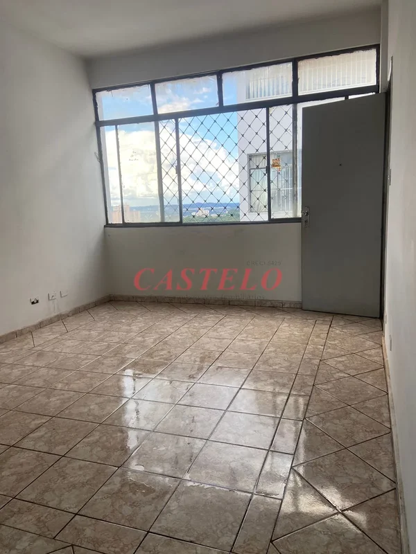 Apartamento com 1 quarto sendo suíte, sala, cozinha e área de serviço. 26/01/24
