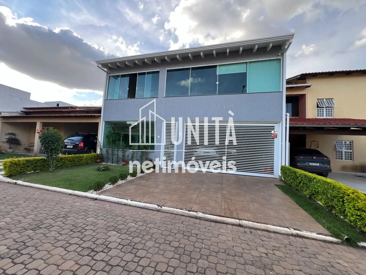 A Unità Netimóveis apresenta belíssimo sobrado com 4 quartos em condomínio fecha...