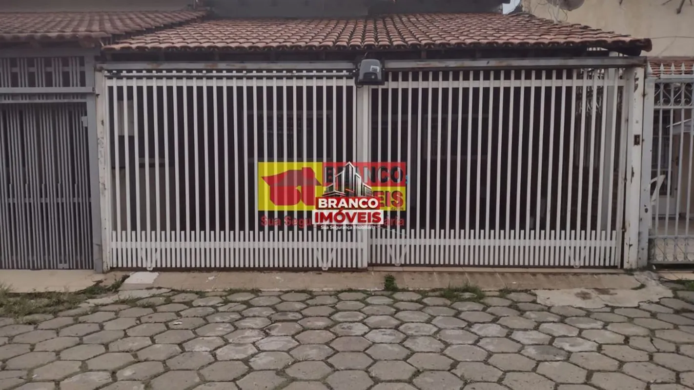 Branco Imóveis - Aluga CASA - QI 04 CONJUNTO M, o imóvel possui 90m², excelente ...