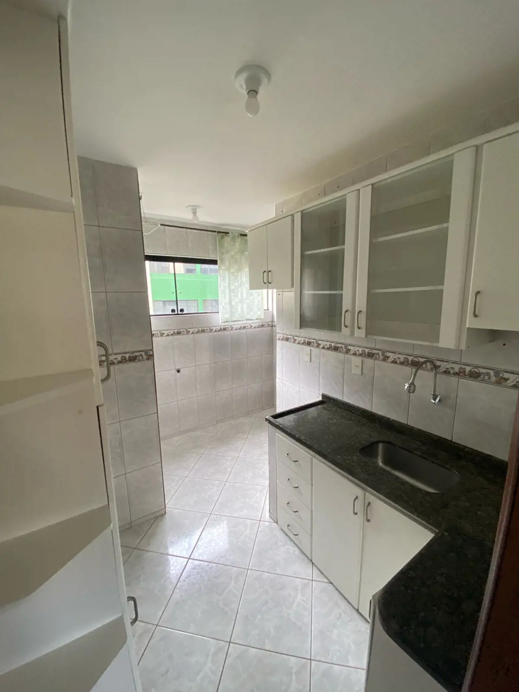 Descubra um apartamento confortável e acessível na Quadra 14 Conjunto A 1, em So...