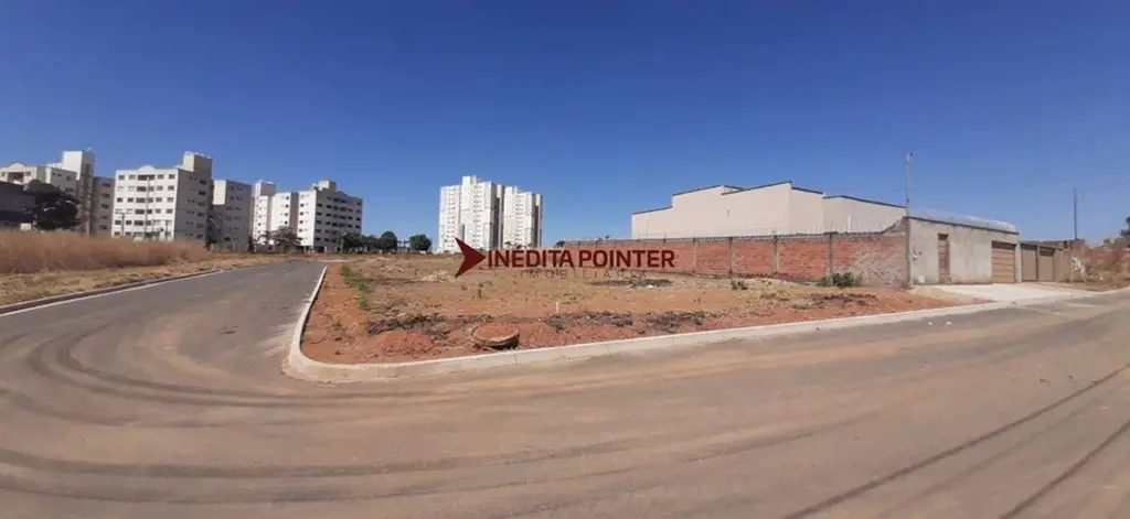 Oportunidade de Lote com 493m².Valor já incluso o IPTU.Ideal para Depósito de Gá...