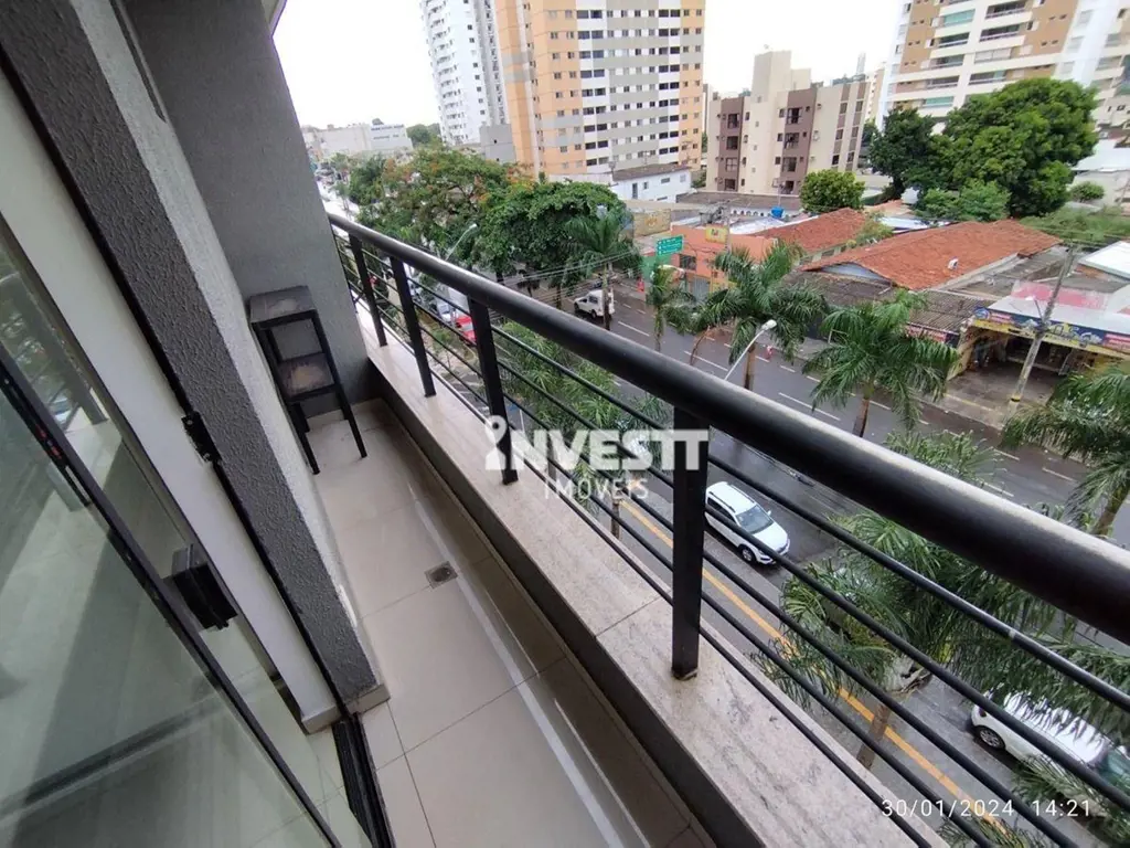 Cód:372Apartamento com um quarto sendo suíte, com sacada,Sala com sacada,Cozinha...