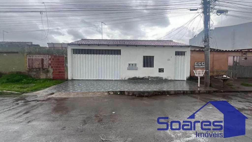 Linda casa disponível para aluguel no Conjunto I da QNM 20, a casa número 33. Es...