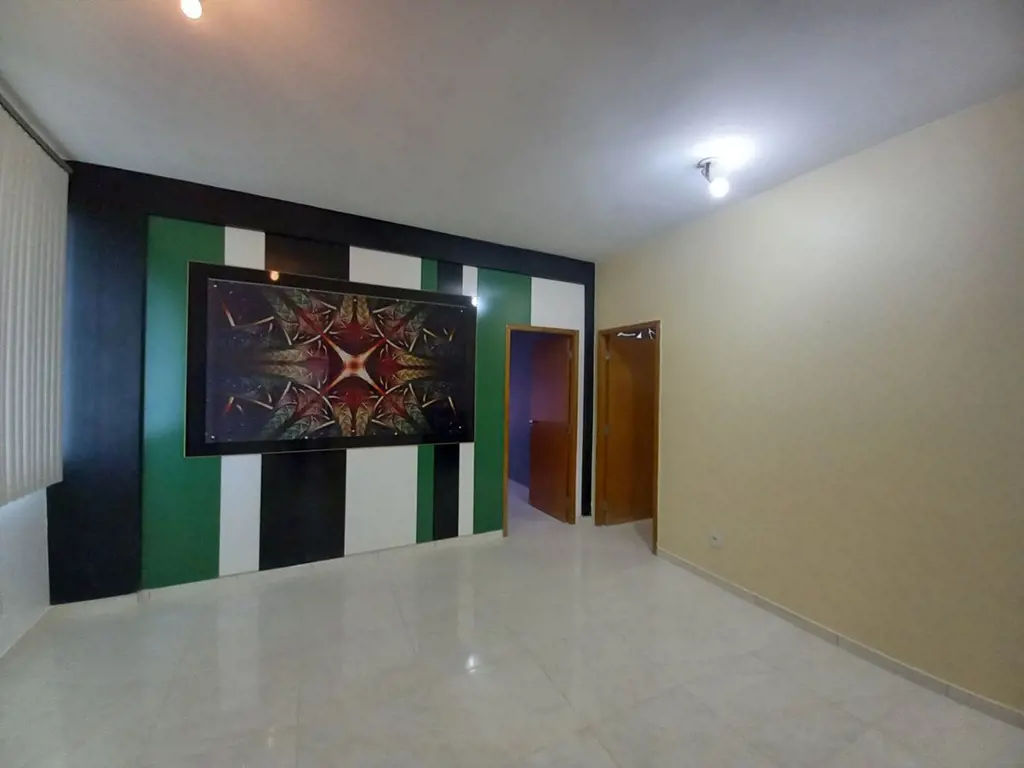 AMRBRASIL, Aluga sala dividida em prédio comercial ocupado com piso em cerâmica,...