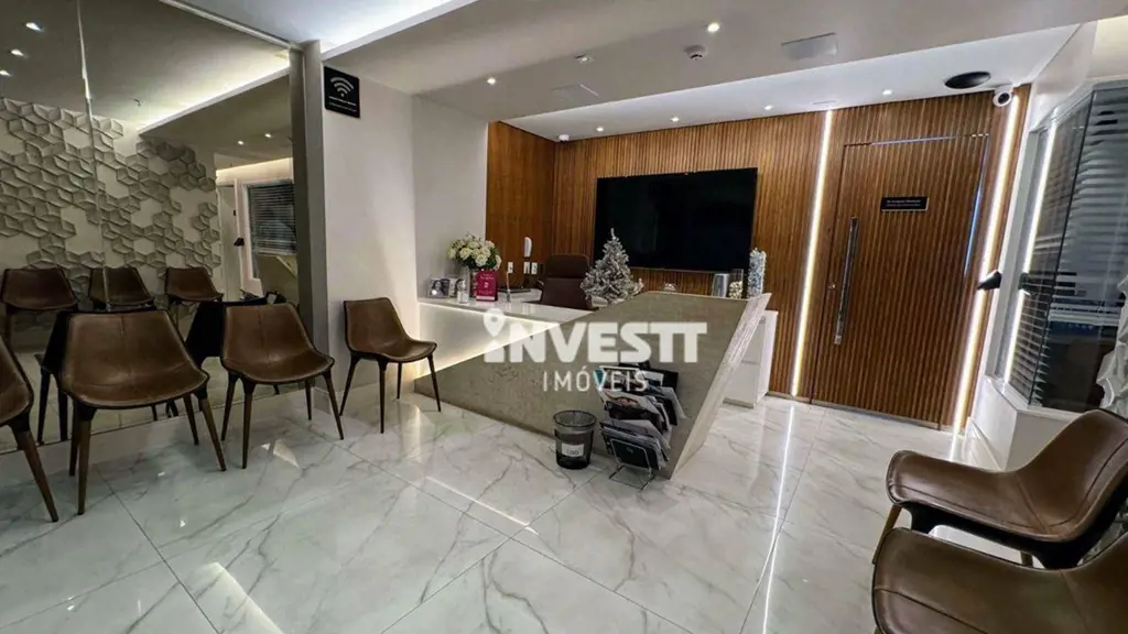 Consultório odontológico altíssimo padrão em acabamento, Ed. Flamboyant Park Bus...