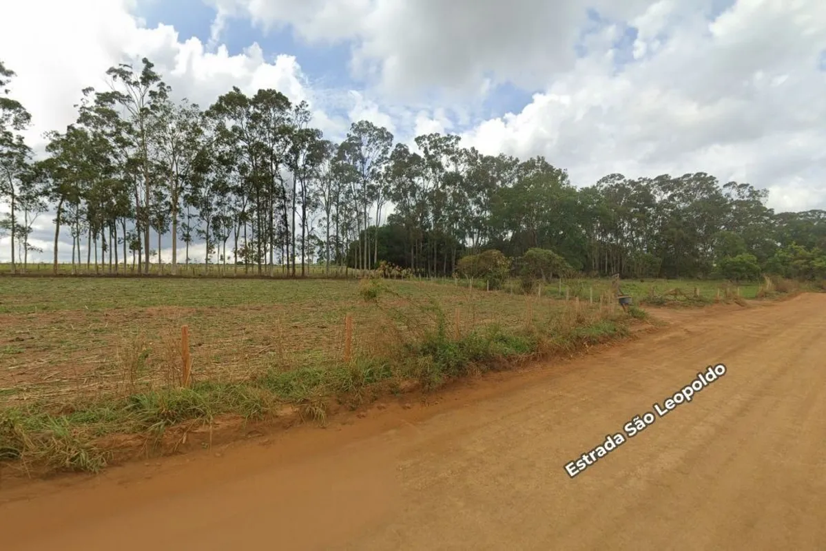 Excelente oportunidade de adquirir uma ampla Ã¡rea localizada estrategicamente n...
