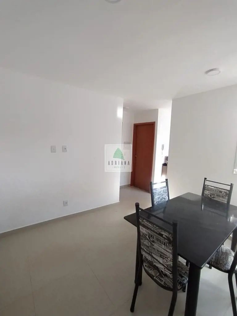 2 quartos, sendo 1 suíte, sala, banheiro social, cozinha, área de serviços, área...