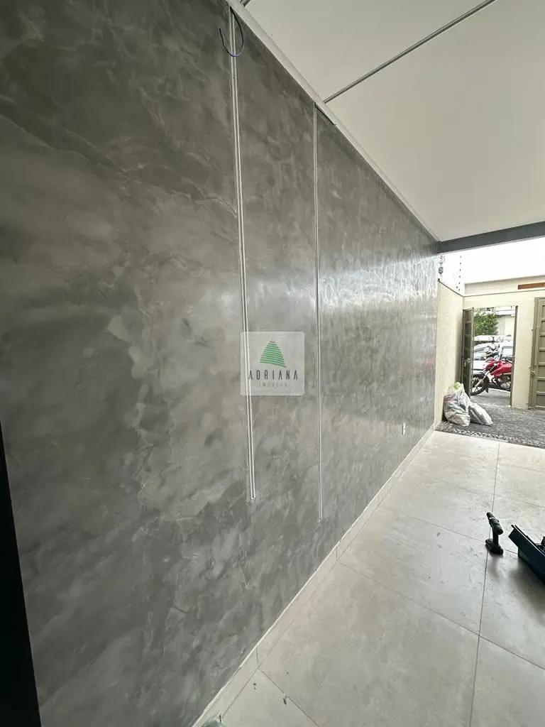 CASA RESIDENCIAL VERONALote: 200m²Construção: 132m²- Sala com pé direito duplo;-...