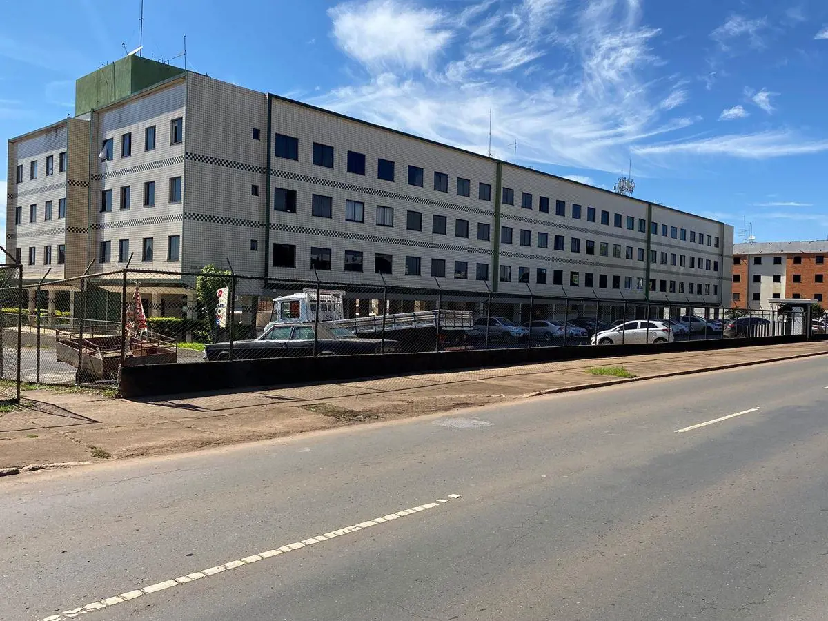 IMOBILIÁRIA ESTRELA DESDE 1970 – VENDE APTO 2º ANDAR, DESOCUPADO, COMPOSTO COM ;...