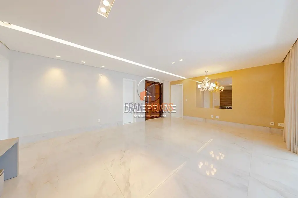 Segue mais informações. * Área 189,00 m²?Quartos 04?Suítes 04?Garagens 03Detalhe...