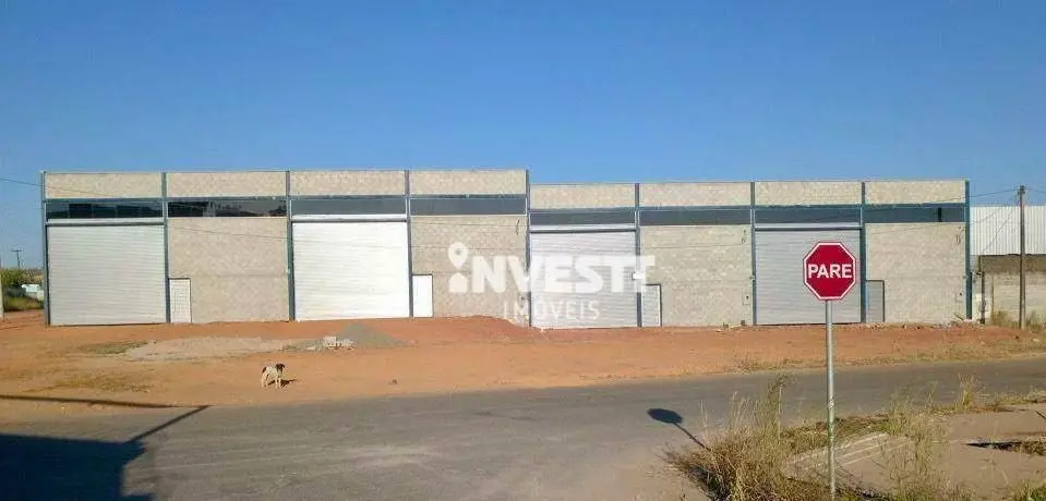 Galpão com 1440m² , já alugados com renda de R$37.000,00/mês. Contrato ate 2030....