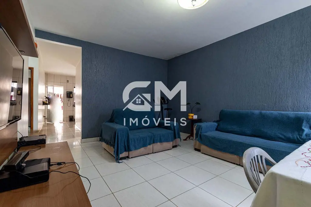 A GM Imóveis vende excelente casa no condomínio Residencial Caravelo, Setor Habi...