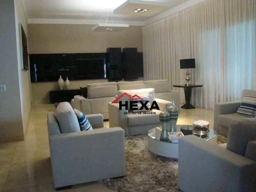 Jardins Madrid Casa térrea com 760 M² de terreno com ambientes amplos e muito ar...