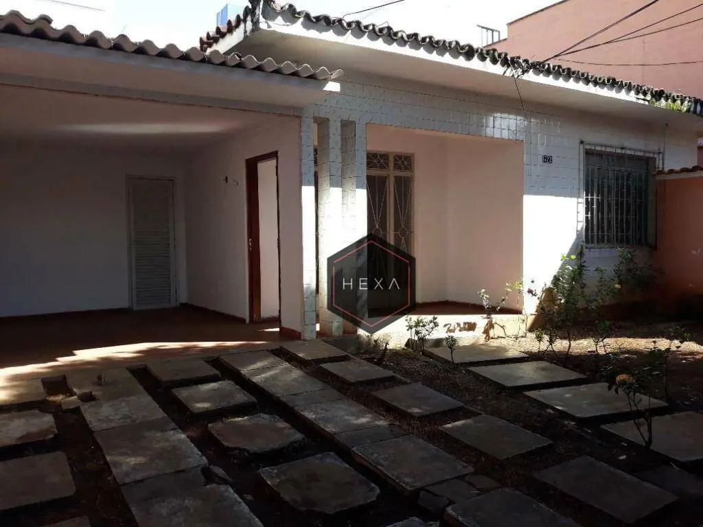 OPORTUNIDADE ÚNICA: IMÓVEL RESIDENCIAL E COMERCIAL À VENDA! Investir em um imóve...